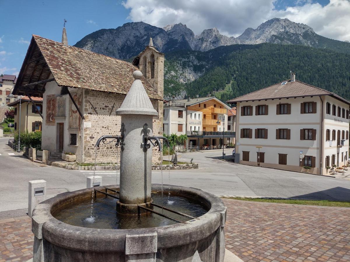 Hotel Da Marco Vigo di Cadore Eksteriør billede